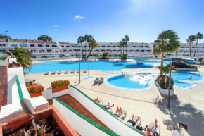 Nice 2 bedroom flat with big Pools and big terrace Parque don José, 313